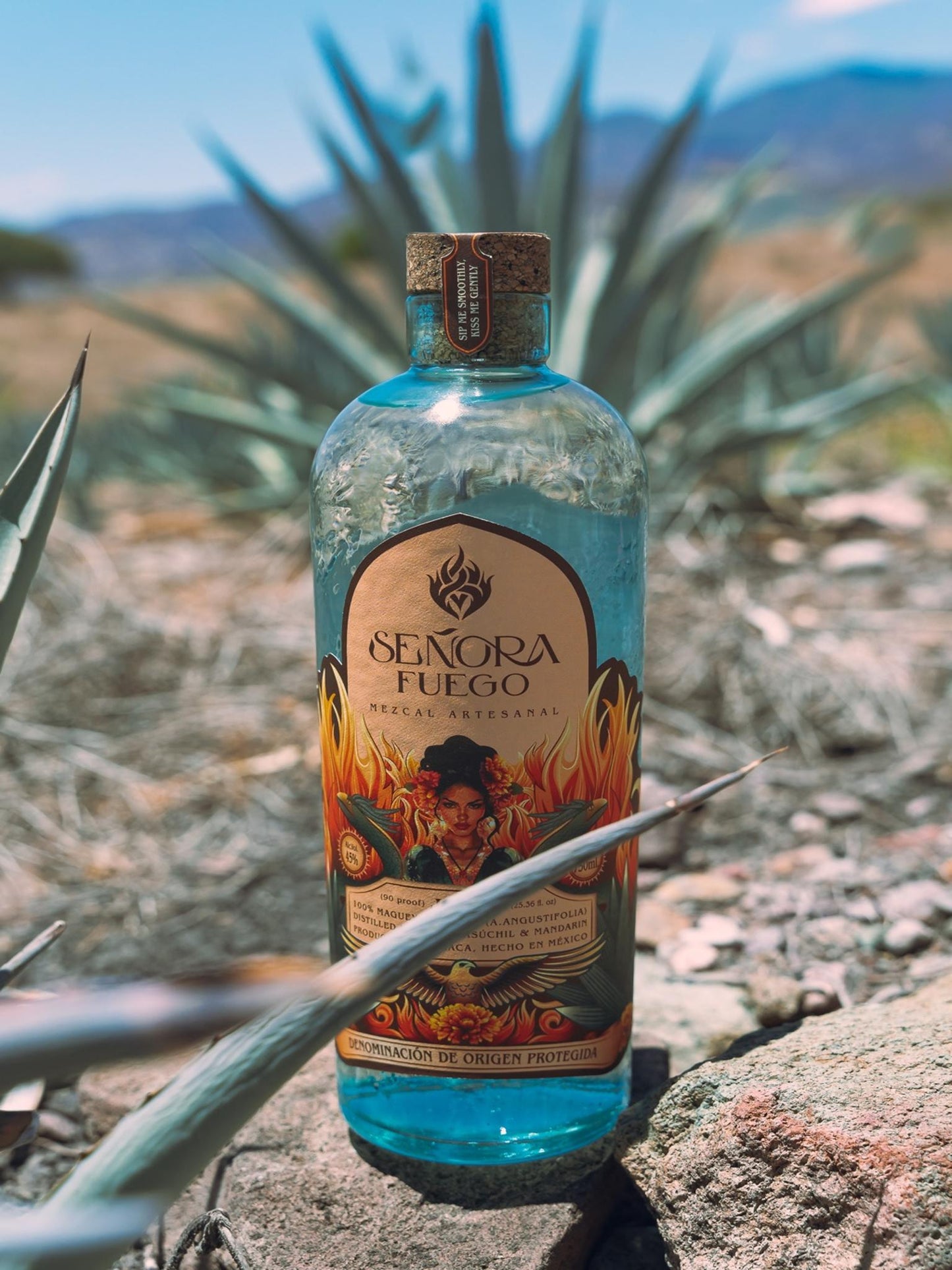 Mezcal Artesanal  Señora  Fuego - Destilado con Cempasuchil & Mandarina
